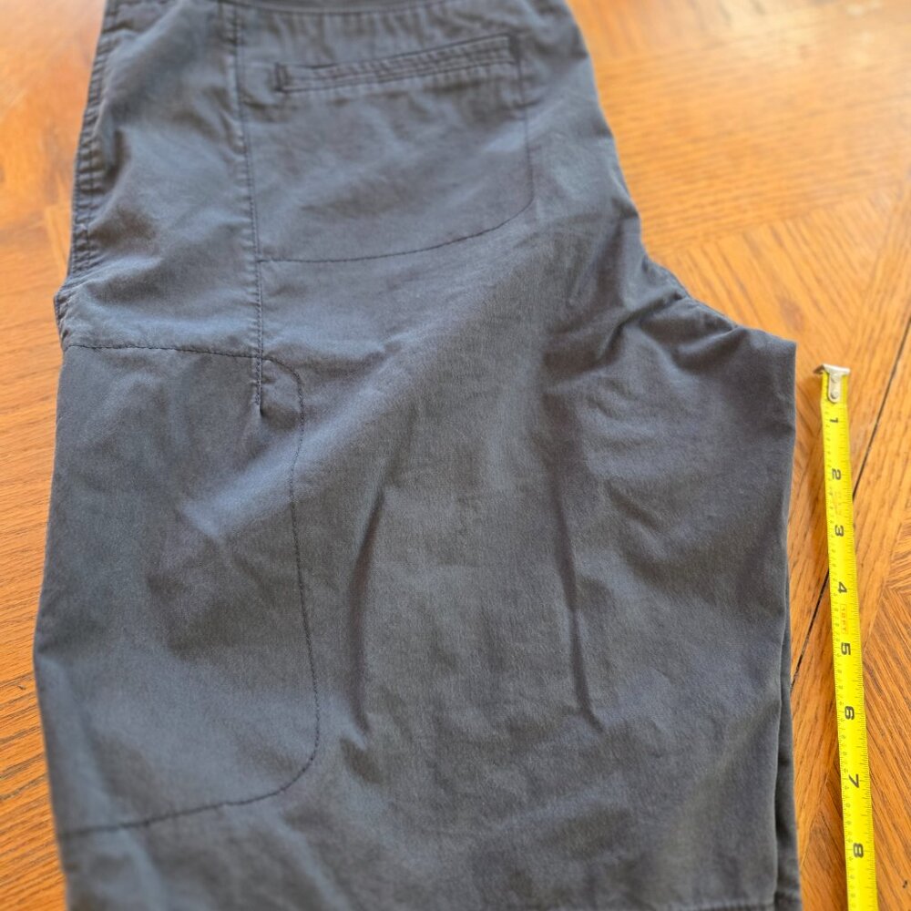 Kuhl Spire Bermuda shorts, women's size 10, dark gray/black - Picture 5 of 6